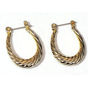 Vintage Long Hoop Pierced Earrings Silver-tone Ribbed Self-Closing Retro sp-24